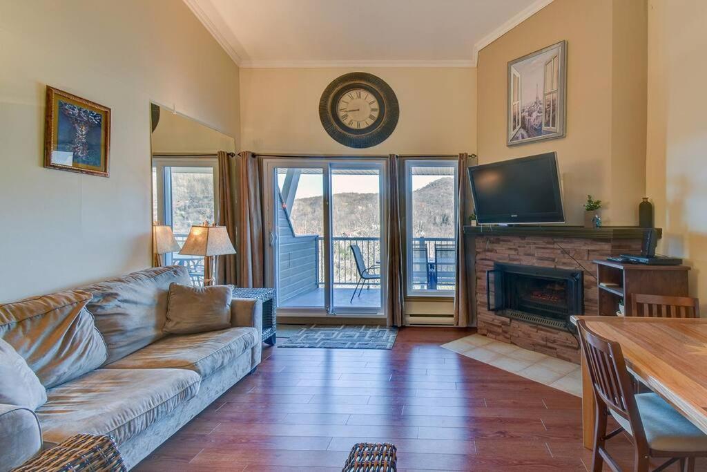 Charming Tremblant 1 Bedroom With Pool And Hot Tub 몽트랑블랑 외부 사진
